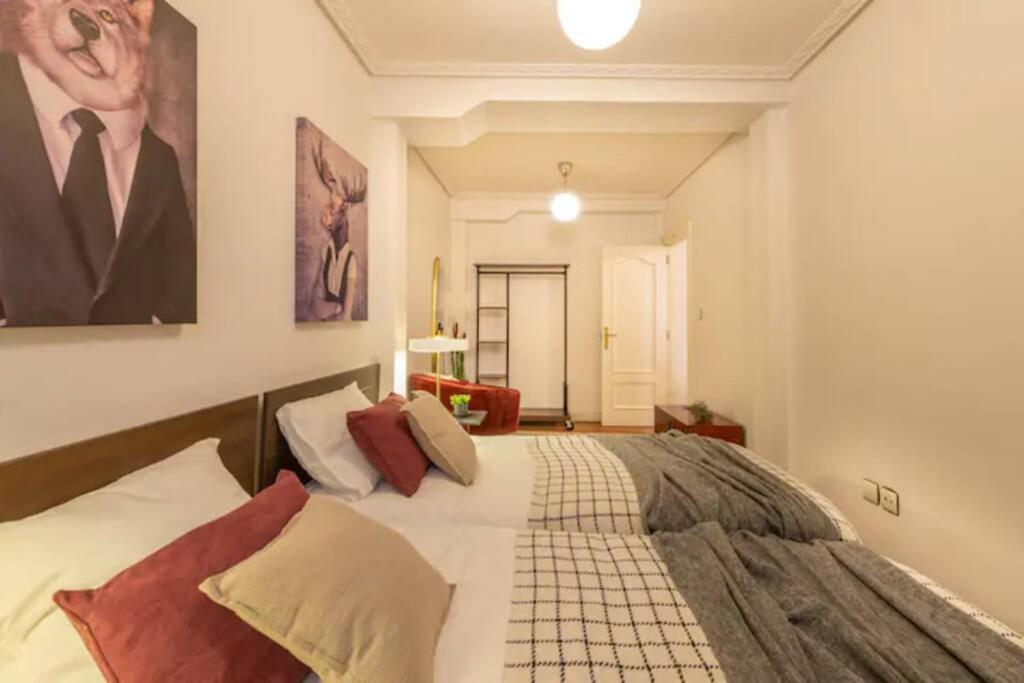 Exclusivo Apartamento En El Casco Viejo ビルバオ エクステリア 写真