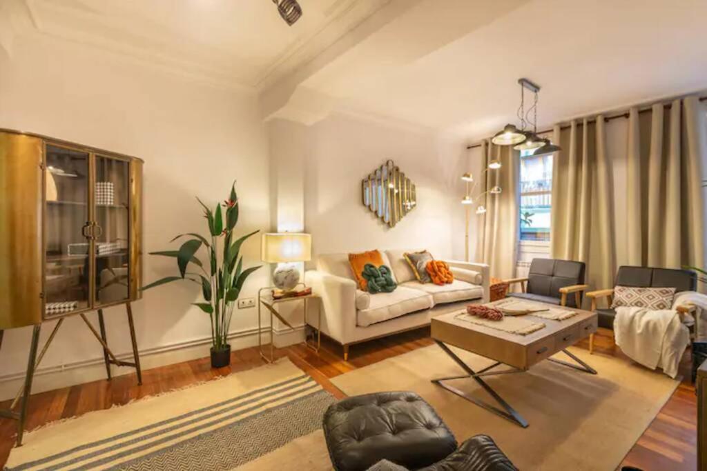 Exclusivo Apartamento En El Casco Viejo ビルバオ エクステリア 写真